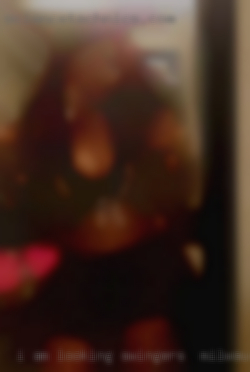 I am looking for FWB at this swingers in Milwaukee point.