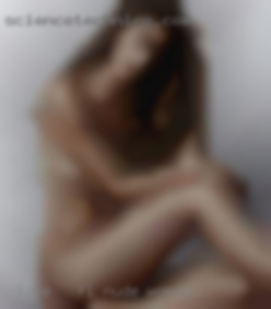 Love   to give FL nude woman oral and pleasure.